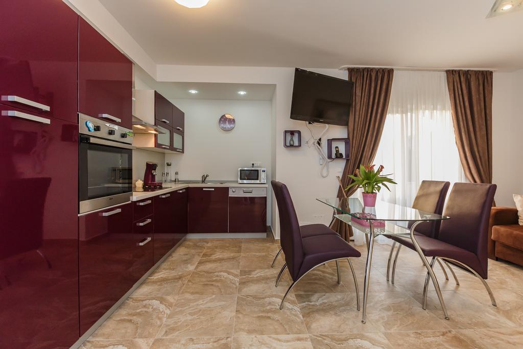 Villa Apartments Katja Trogir Exterior foto
