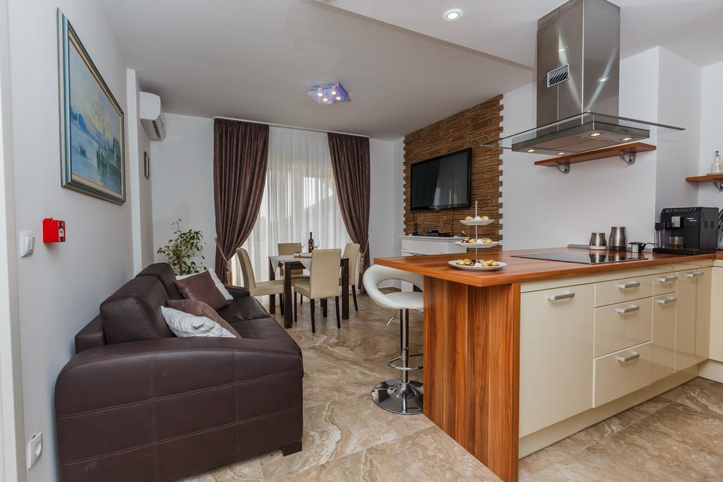 Villa Apartments Katja Trogir Exterior foto